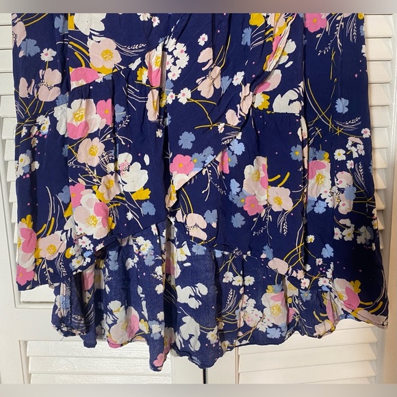 a.n.a. Skirt Set Size Small Navy With Floral Pattern - Picture 11 of 13